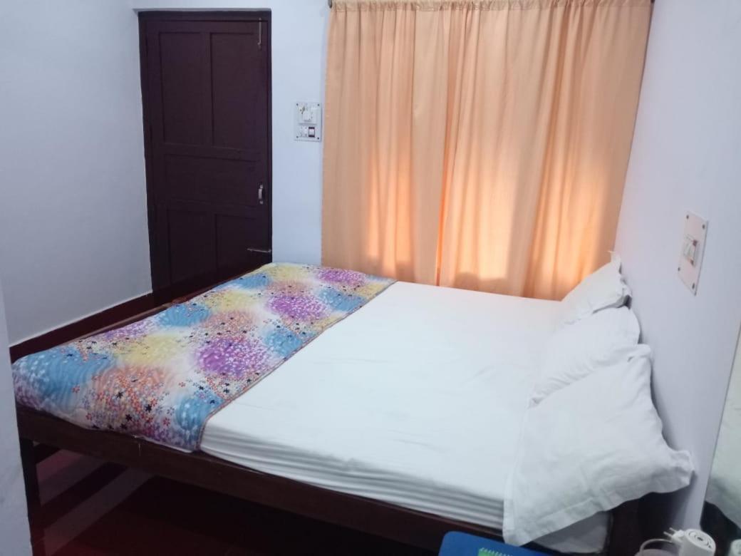 Coconhuts Beach Resort Lakshmanpur Buitenkant foto