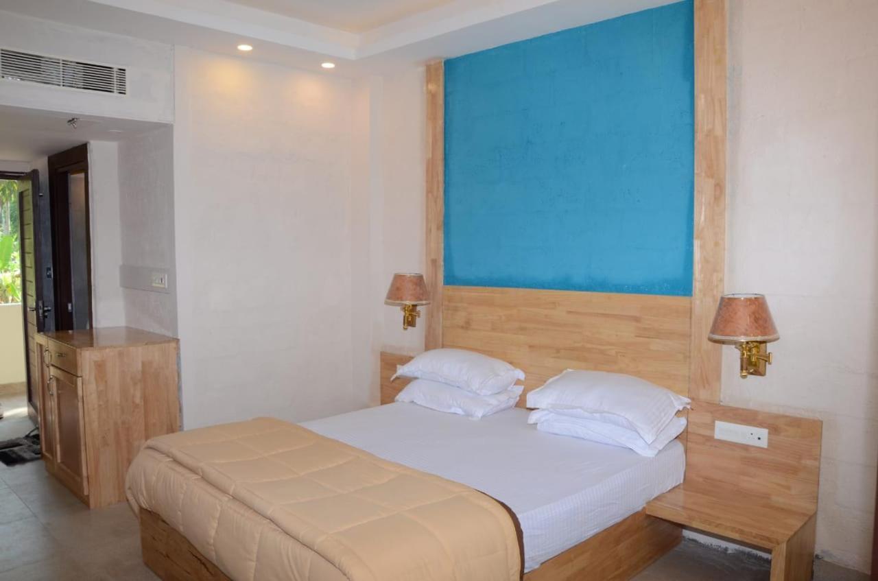 Coconhuts Beach Resort Lakshmanpur Buitenkant foto