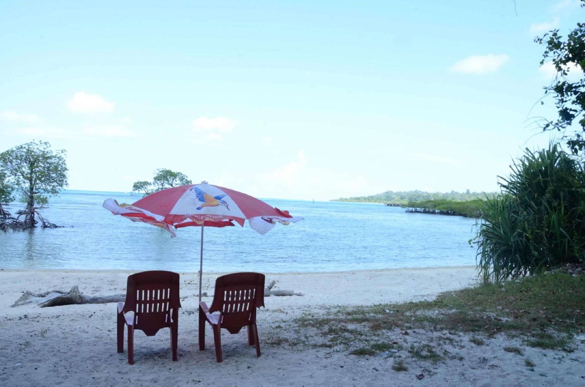 Coconhuts Beach Resort Lakshmanpur Buitenkant foto