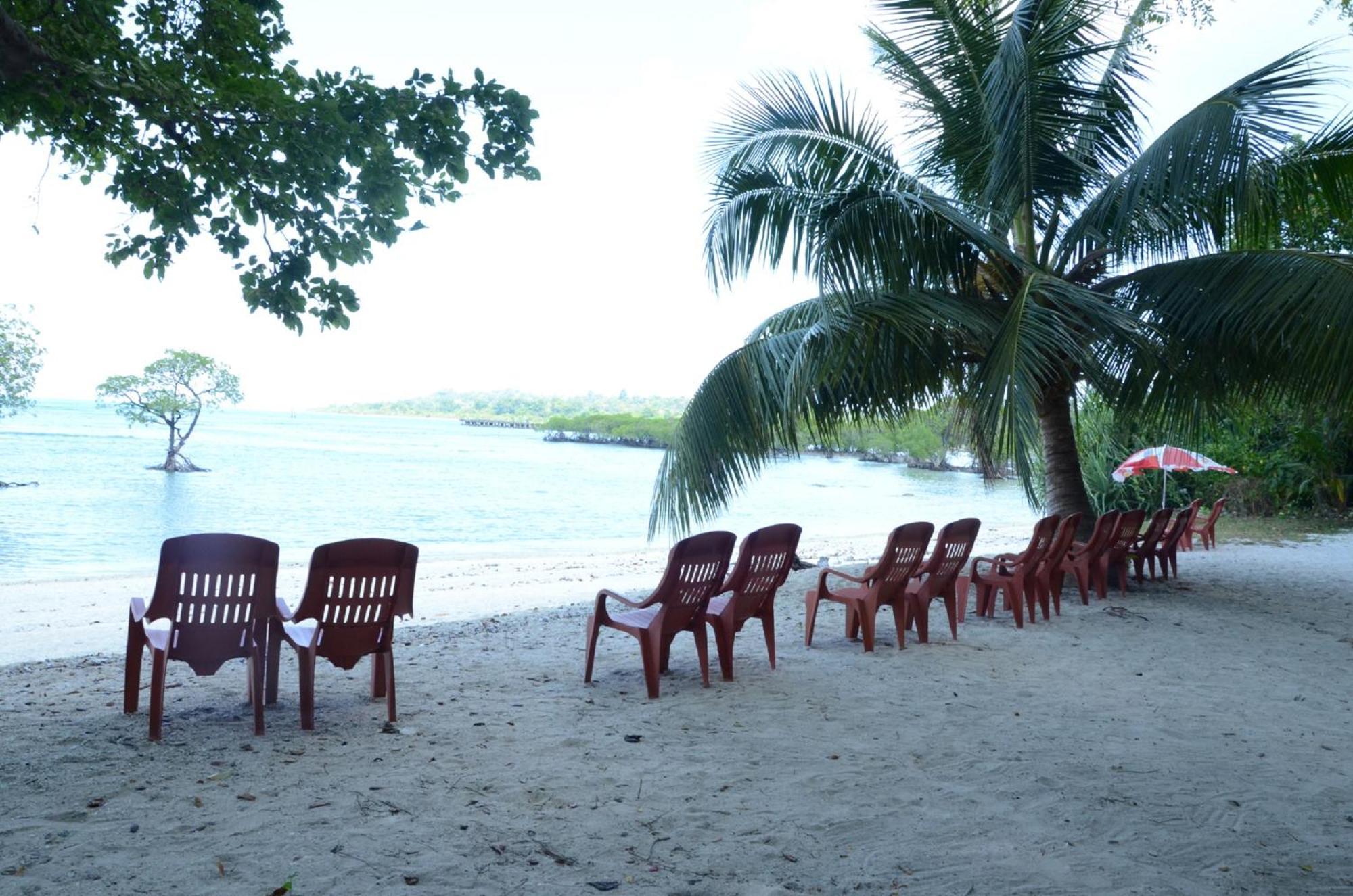 Coconhuts Beach Resort Lakshmanpur Buitenkant foto